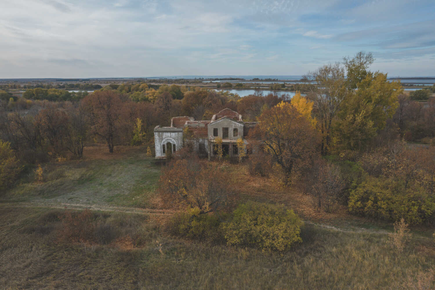 Заброшенная усадьба Молоствовых в селе Куралово. Страшная история детского дома (с) Другие Места